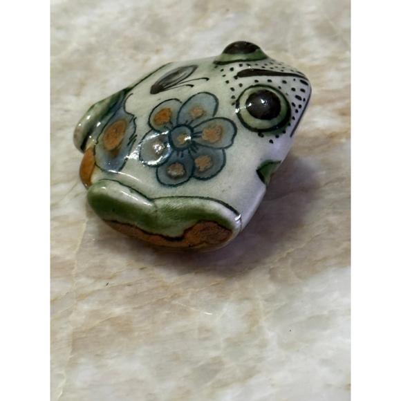 TONALA KEN EDWARDS Home Decor Ceramic Frog Figurine White Green Mexico rare - Picture 2 of 9
